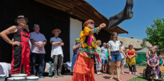 Parasztolimpiával és lassúsági versennyel emlékeztek Pató Pálra